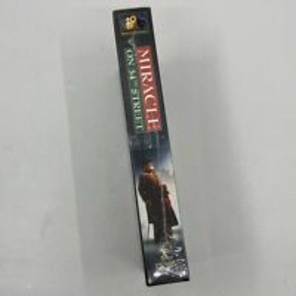 Miracle on 34th Street (VHS,  2004) Sealed - Picture 4 of 4